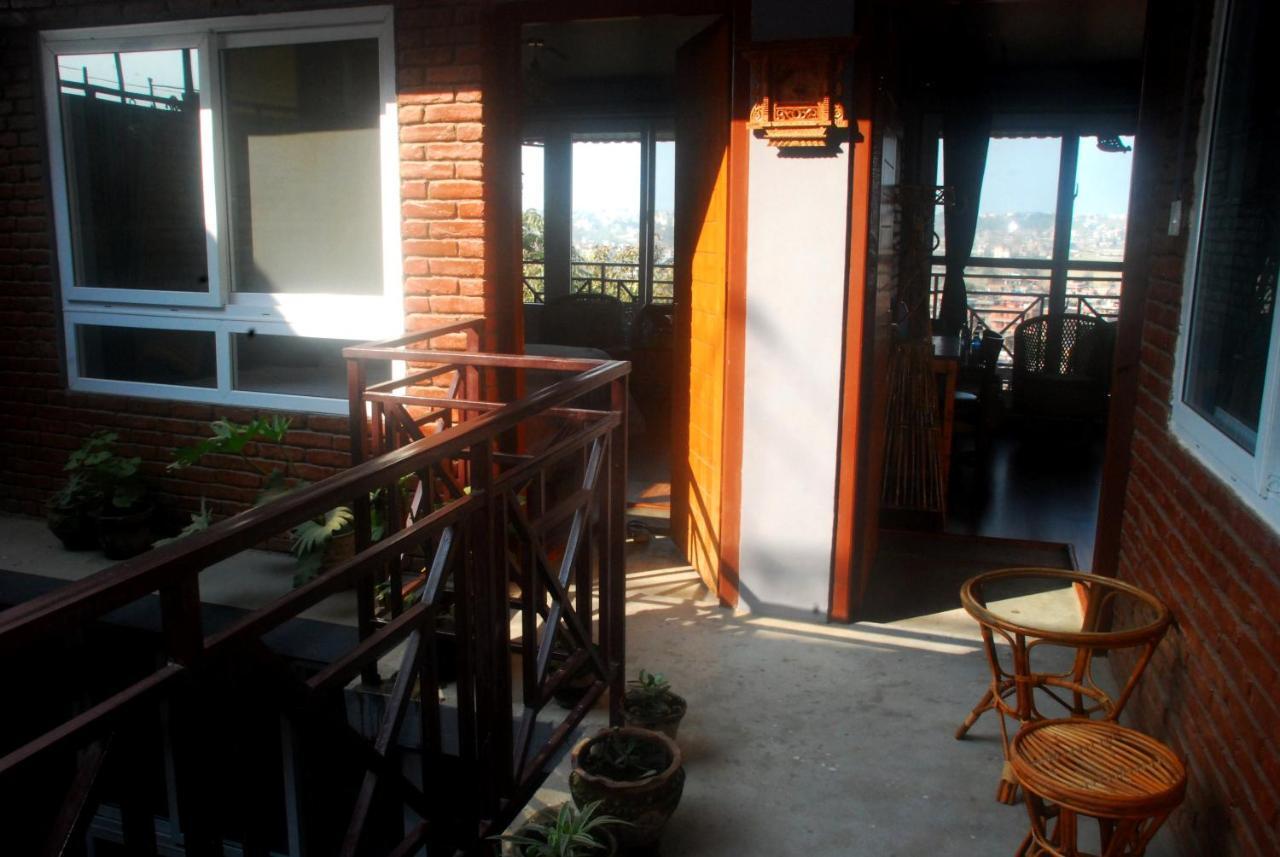 Cafe Beyond And Guest House Bhaktapur Exterior photo